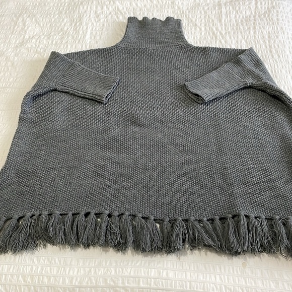 Grey oversize turtleneck sweater, one size - Picture 2 of 6